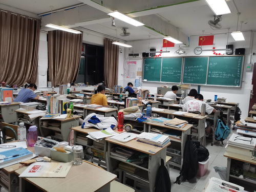 學(xué)不迷茫 分秒拼搶 一位高三教師的900天高考備戰(zhàn)歷程與6.18教育活動策劃實(shí)錄
